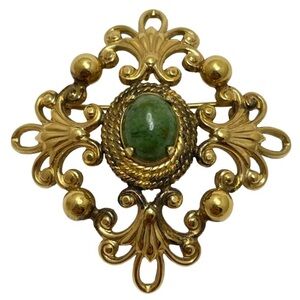 Vintage Art Deco 12K Gold Filled Jade Gemstone Cabochon Filagree Brooch